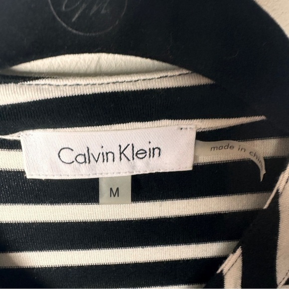 Calvin Klein tunic top medium - Picture 5 of 7